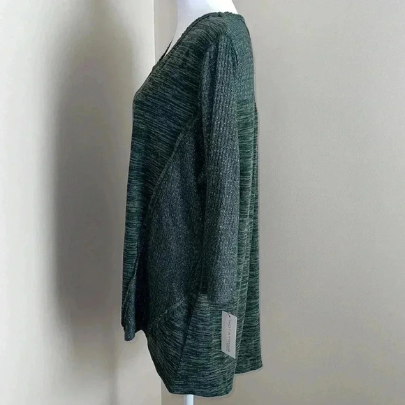 Notations Woman Long Sleeve Top - Picture 8 of 16
